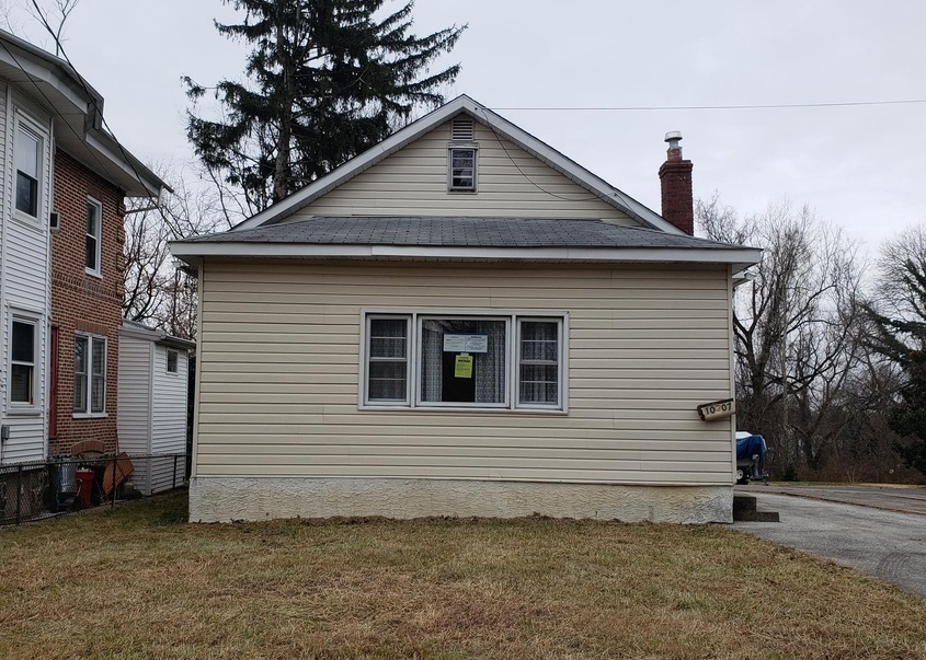 Main St, Brookhaven, PA 19015, Foreclosure 115,000 2BD / 1BH