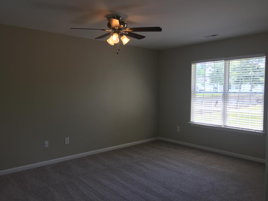 Valley Ridge Rd, Charlotte, NC 28214, Foreclosure 191,472 3BD / 2BH Foreclosure Listing