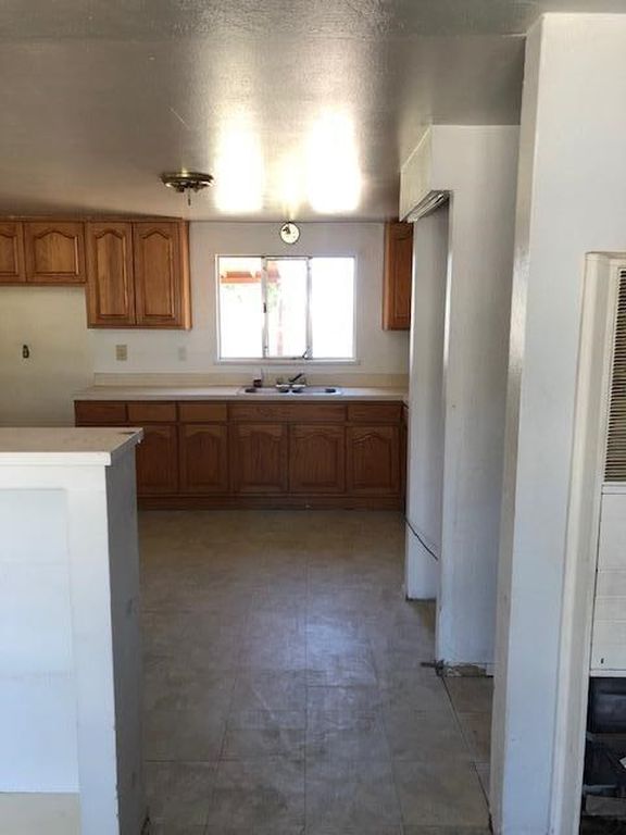 Maxine St Ne, Albuquerque, NM 87112, Foreclosure 162,855 2BD / 2BH