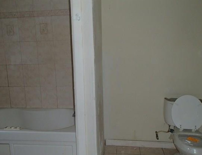 N Division St, Auburn, NY 13021, Foreclosure Call 5BD / 2BH Foreclosure Listing 28954177