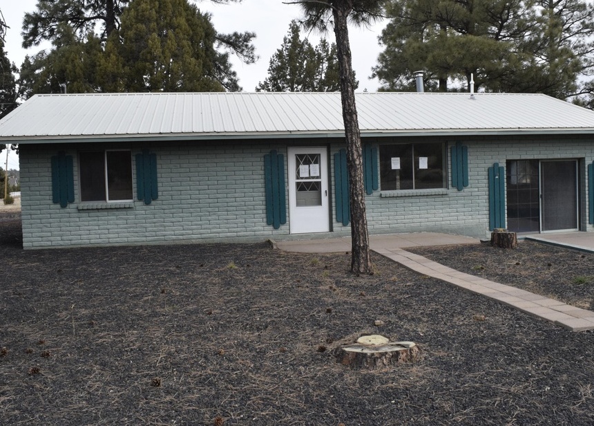 Meadow Ln, Show Low, AZ 85901, Foreclosure 150,000 2BD / 2BH