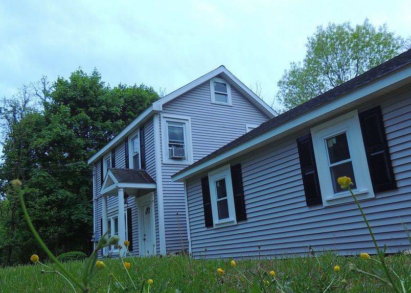 Manchester Rd, Poughkeepsie, NY 12603, Foreclosure 137,800 4BD / 2BH Foreclosure Listing