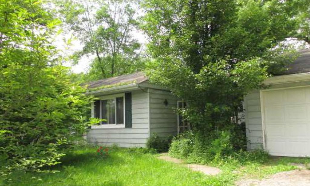 Woodville Pike, Loveland, OH 45140, Foreclosure 118,000 2BD / 1BH Foreclosure Listing