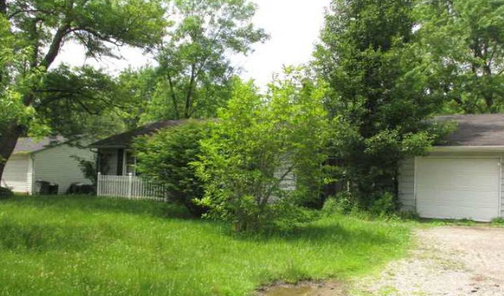 Woodville Pike, Loveland, OH 45140, Foreclosure 118,000 2BD / 1BH Foreclosure Listing