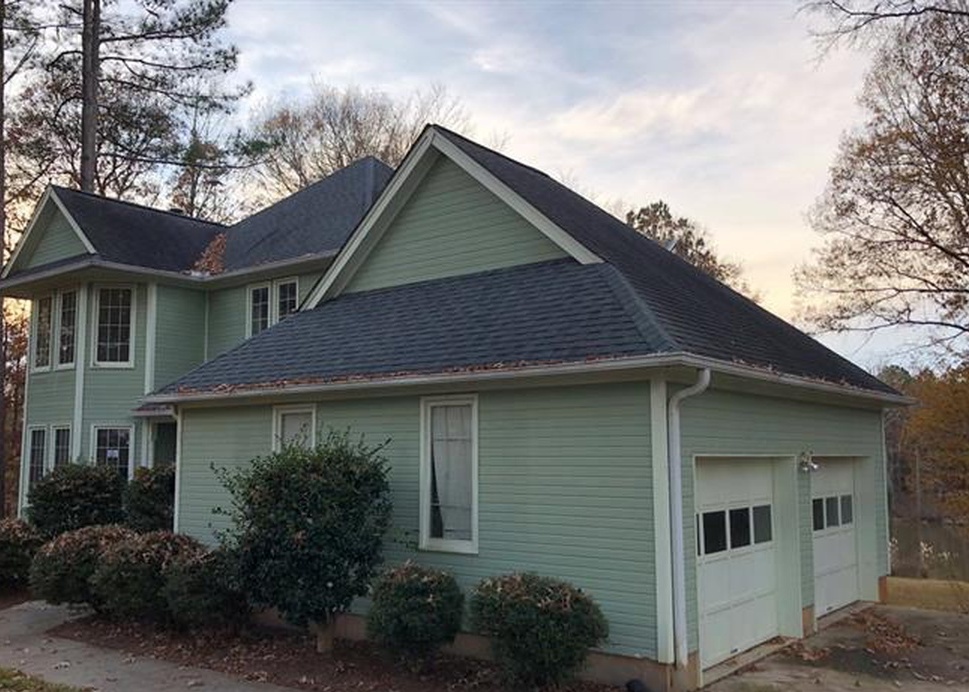 Carriage Ct, Greenwood, SC 29646, Foreclosure 160,000 3BD / 4BH Foreclosure Listing 29077971