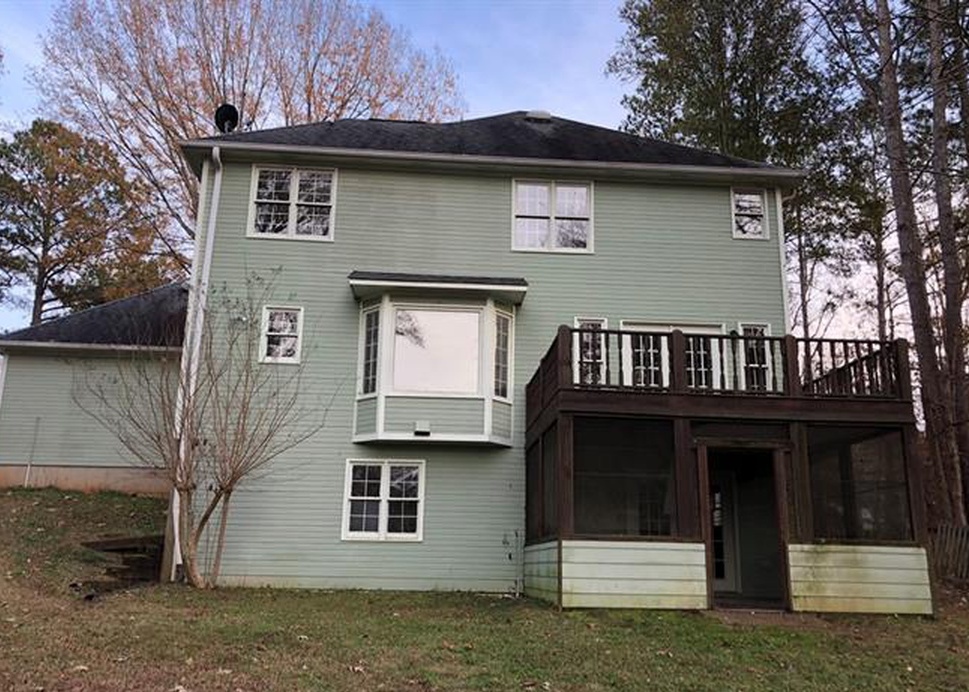 Carriage Ct, Greenwood, SC 29646, Foreclosure 160,000 3BD / 4BH Foreclosure Listing 29077971