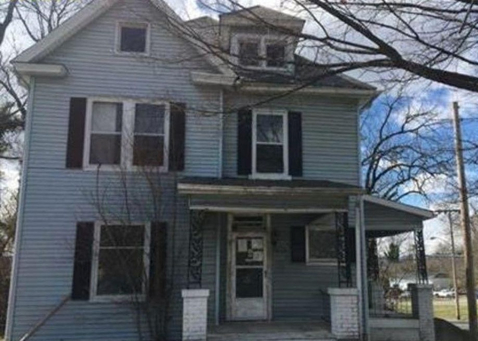 10th St Nw, Roanoke, VA 24016, Foreclosure 57,000 4BD / 2BH