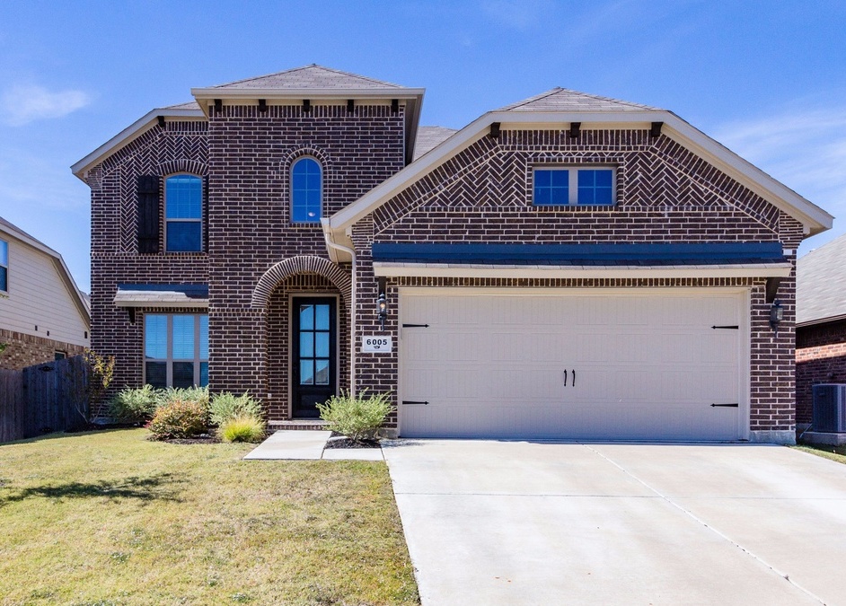 Warmouth Dr, Fort Worth, TX 76179, Foreclosure 284,000 4BD / 2.5BH Foreclosure Listing