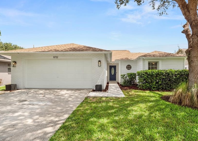 Hampden Dr, Tampa, FL 33626, Foreclosure 262,500 4BD / 2BH