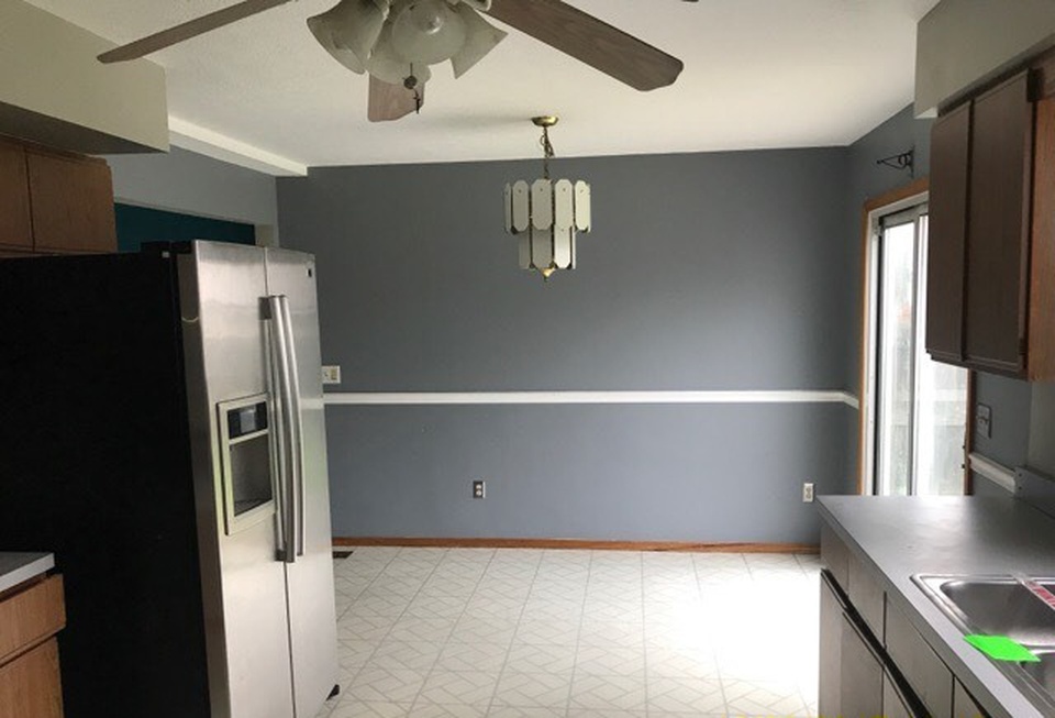 Grove Ave, Mentor, OH 44060, Foreclosure 82,000 3BD / 2BH