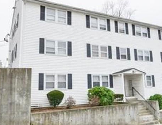 Pearce St Apt 2e, Fall River, MA 02720, Foreclosure 50,000 2BD