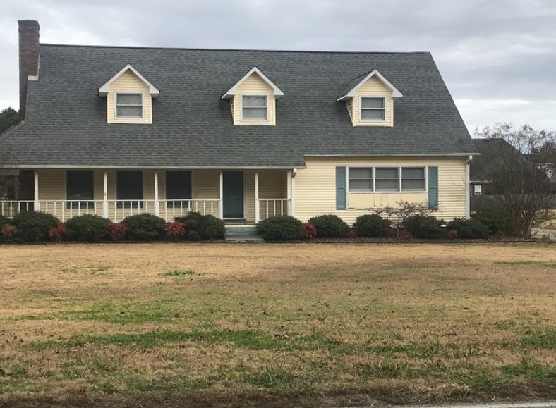 Lindsay Ln S, Athens, AL 35613, Foreclosure 149,900 4BD / 3BH