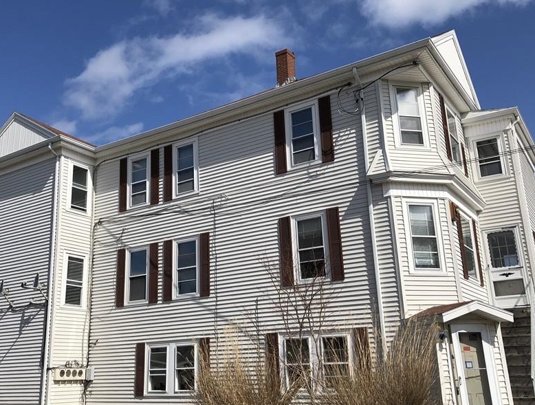 Crawford St, Fall River, MA 02724, Foreclosure 185,283 9BD / 4BH
