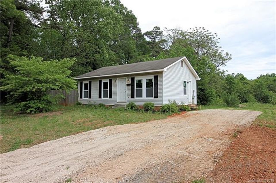 Berryhill Rd, Charlotte, NC 28208, Foreclosure 2,500,000 3BD / 2BH Foreclosure Listing