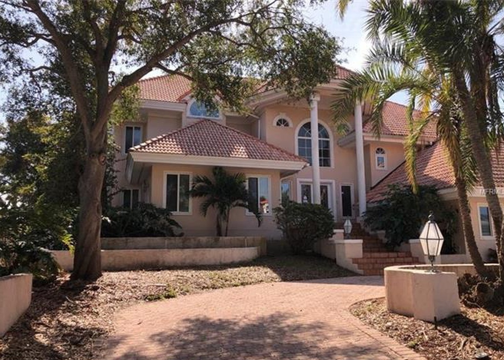 62nd Ave S, Saint Petersburg, FL 33715, Foreclosure 1,350,000 5BD / 6BH Foreclosure