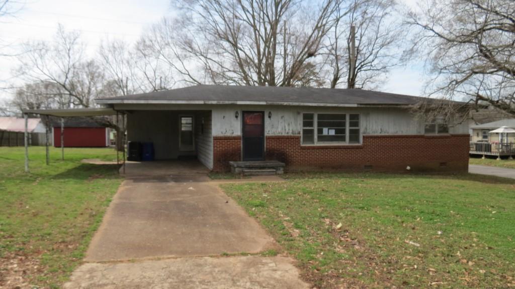 N Patton St, Florence, AL 35630, Foreclosure 28,000 2BD / 1BH Foreclosure Listing 29317189