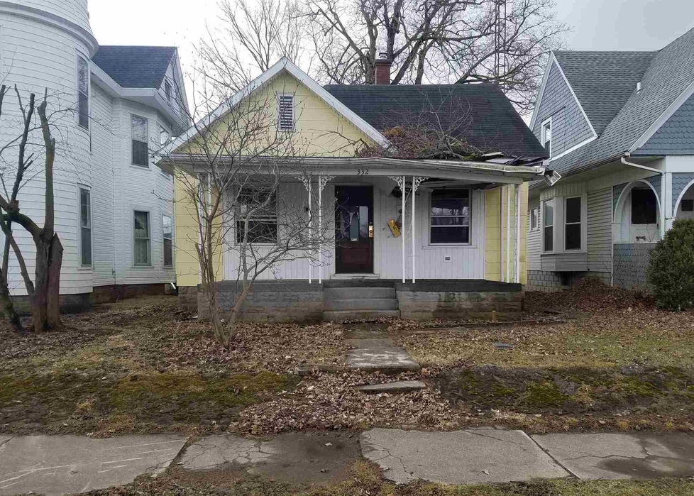 E North St, Winchester, IN 47394, Foreclosure Call 2BD / 1BH