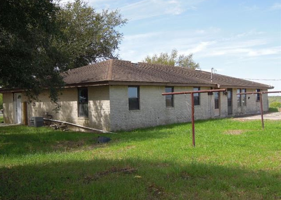 Lockwood Rd, Manor, TX 78653, Foreclosure 390,980 6BD / 3BH