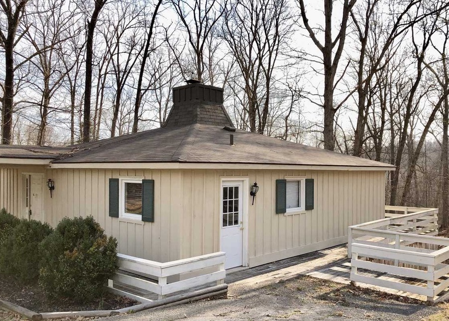 Doe Valley Pkwy E, Brandenburg, KY 40108, Foreclosure 113,000 2BD