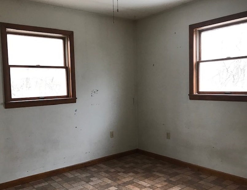 Perrin St, Barre, VT 05641, Foreclosure 114,900 3BD / 2BH