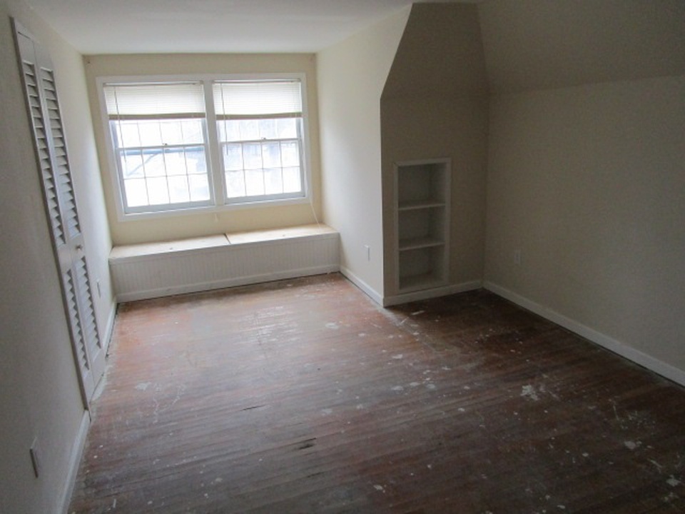 2nd Ave, Gloversville, NY 12078, Foreclosure 87,762 4BD / 2.5BH Foreclosure Listing 29329097