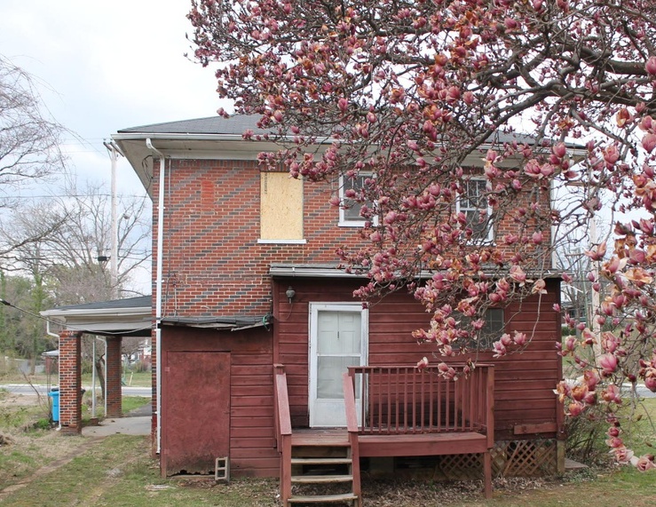 10th St Nw, Roanoke, VA 24016, Foreclosure 29,999 4BD / 1BH