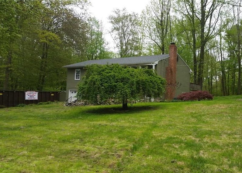 Dart Hill Rd, Milford, CT 06461, Foreclosure 199,900 3BD / 2BH