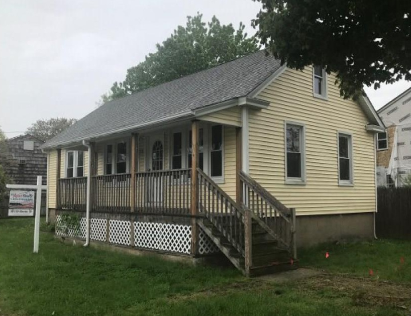 Jesse Ave, Stratford, CT 06614, Foreclosure 170,000 3BD / 1BH Foreclosure Listing 29343616