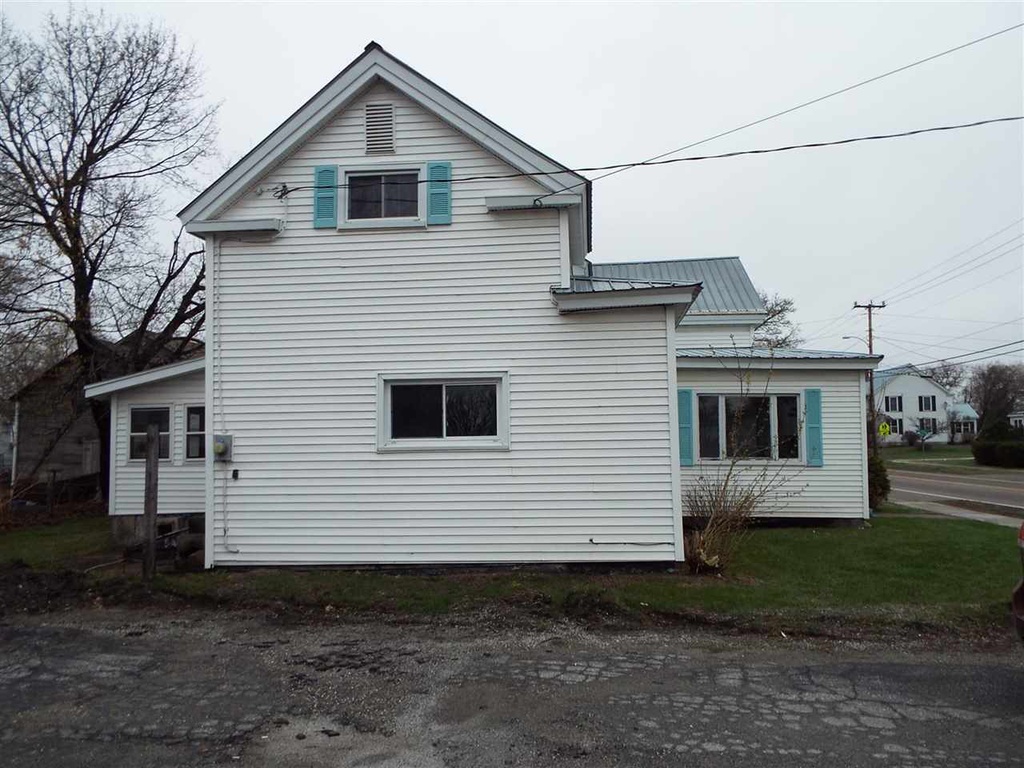 1st St, Swanton, VT 05488, Foreclosure 108,000 3BD / 1BH Foreclosure Listing 29345396