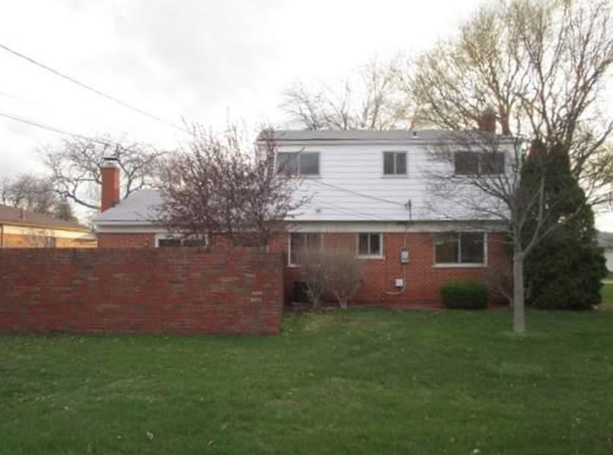 Yvette Dr, Warren, MI 48088, Foreclosure 176,000 4BD / 1.5BH