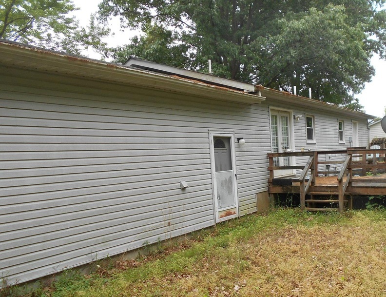 Delaware Dr, King VA 22485, Foreclosure 194,700 3BD / 2BH