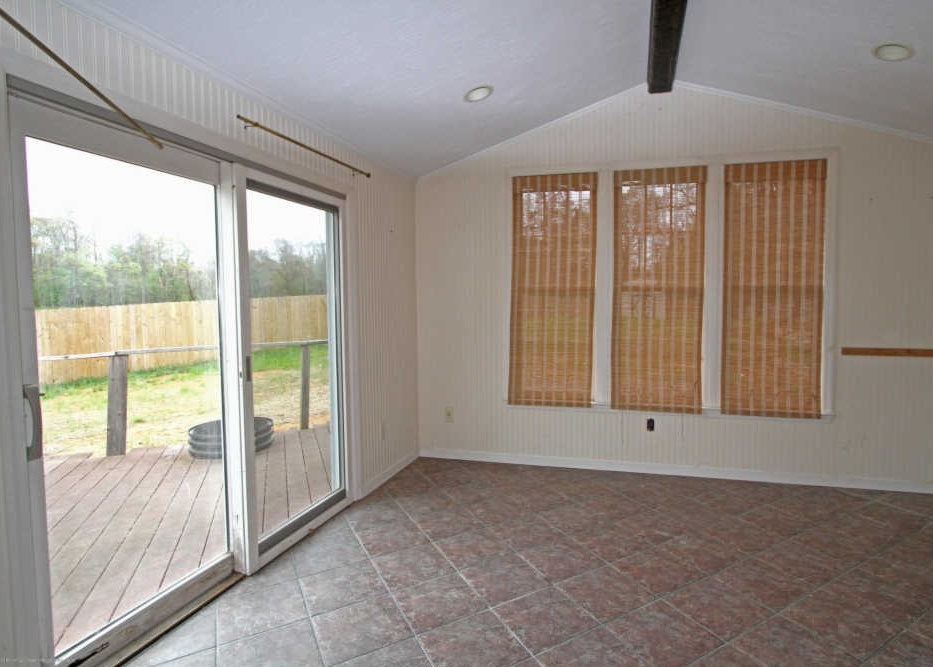 Dutch Lane Rd, Marlboro, NJ 07746, Foreclosure 244,900 3BD / 1.5BH