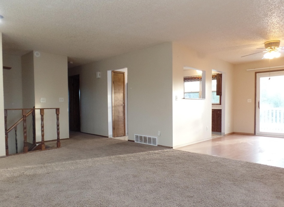Ichabod Ave, Gillette, WY 82718, Foreclosure 140,000 4BD / 2.5BH