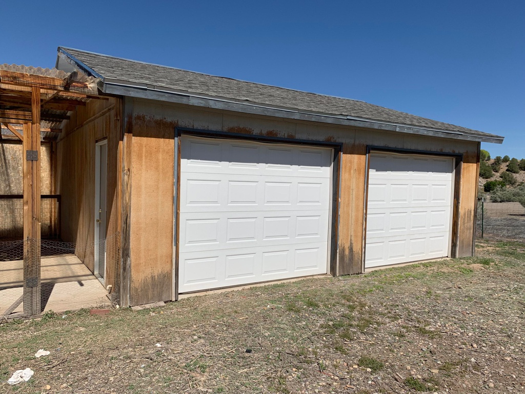 Road 2770, Aztec, NM 87410, Foreclosure 105,000 3BD / 2BH