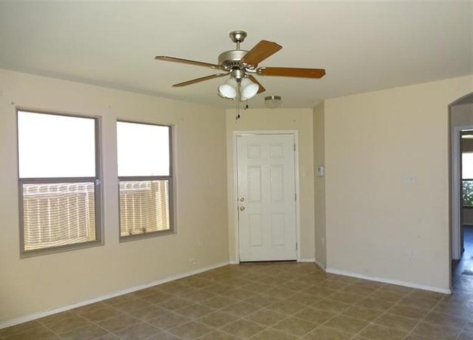 Sereno, Laredo, TX 78046, Foreclosure 123,400 3BD / 2BH