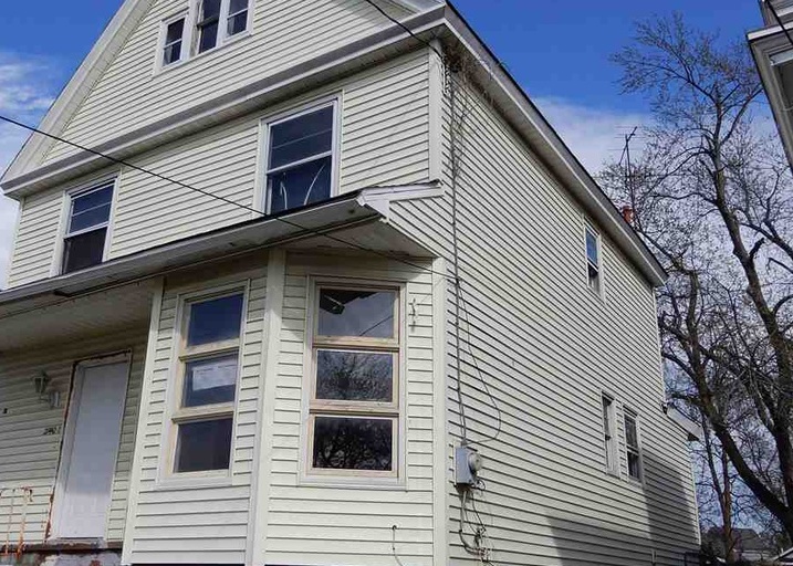 Broadway, Schenectady, NY 12306, Foreclosure 35,000 3BD / 1BH