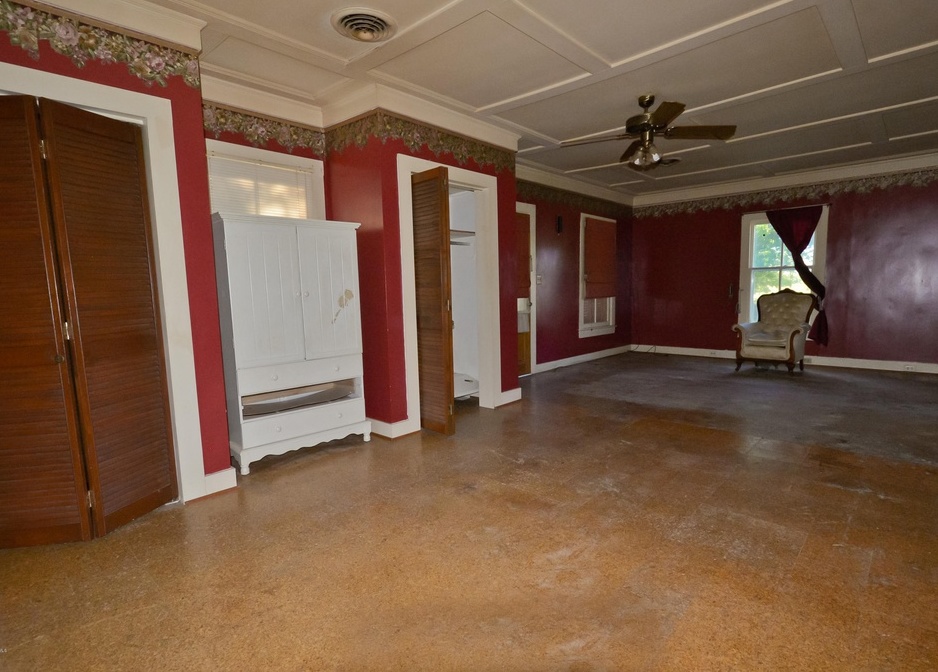Derouen Rd, New Iberia, LA 70560, Foreclosure 70,000 2BD / 1BH