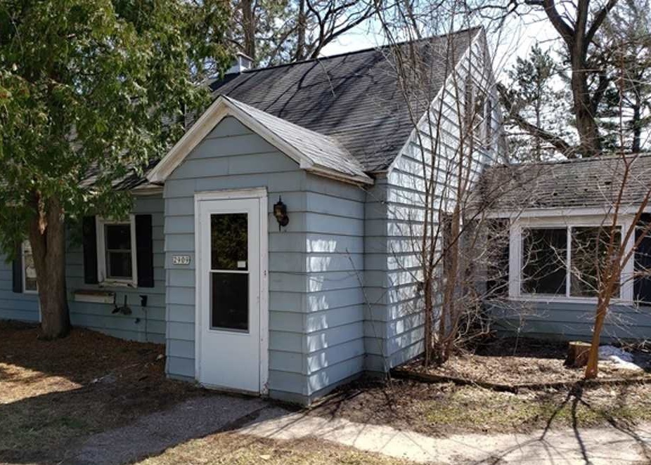 Bush St, Stevens Point, WI 54481, Foreclosure 49,900 4BD / 1BH