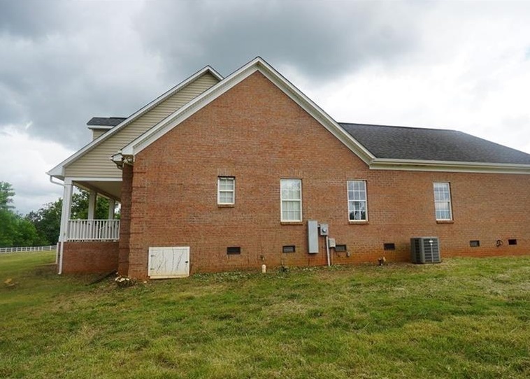 Dallas Spencer Mtn Rd, Gastonia, NC 28056, Foreclosure 205,000 3BD