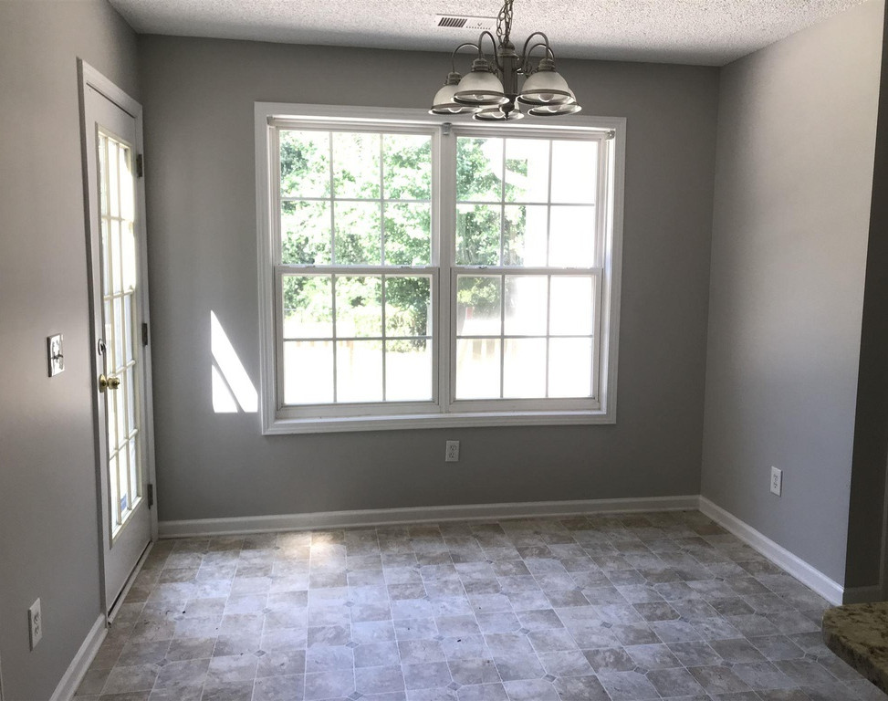 Screaming Eagle Rd, Lugoff, SC 29078, Foreclosure 164,900 3BD / 2