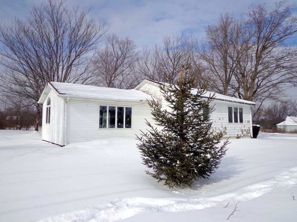 Girdle Rd, Elma, NY 14059, Foreclosure 117,900 2BD / 1BH