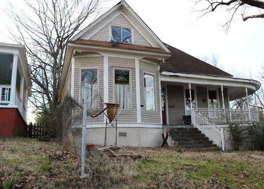 Dennison St, Little Rock, AR 72205, Foreclosure 85,000 4BD / 2.5BH