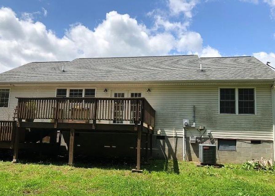Avawam Est, London, KY 40741, Foreclosure 162,500 3BD / 2BH