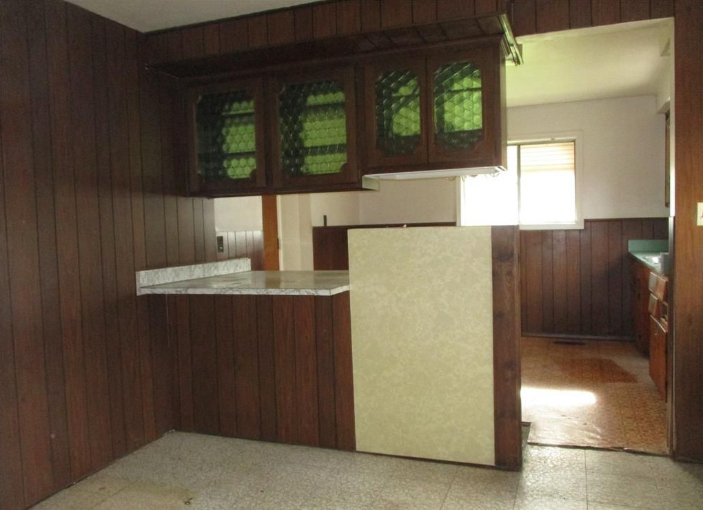 Monroe St, Dearborn Heights, MI 48125, Foreclosure 75,000 3BD