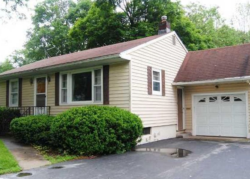 3rd St, Canastota, NY 13032, Foreclosure 128,251 2BD / 2BH