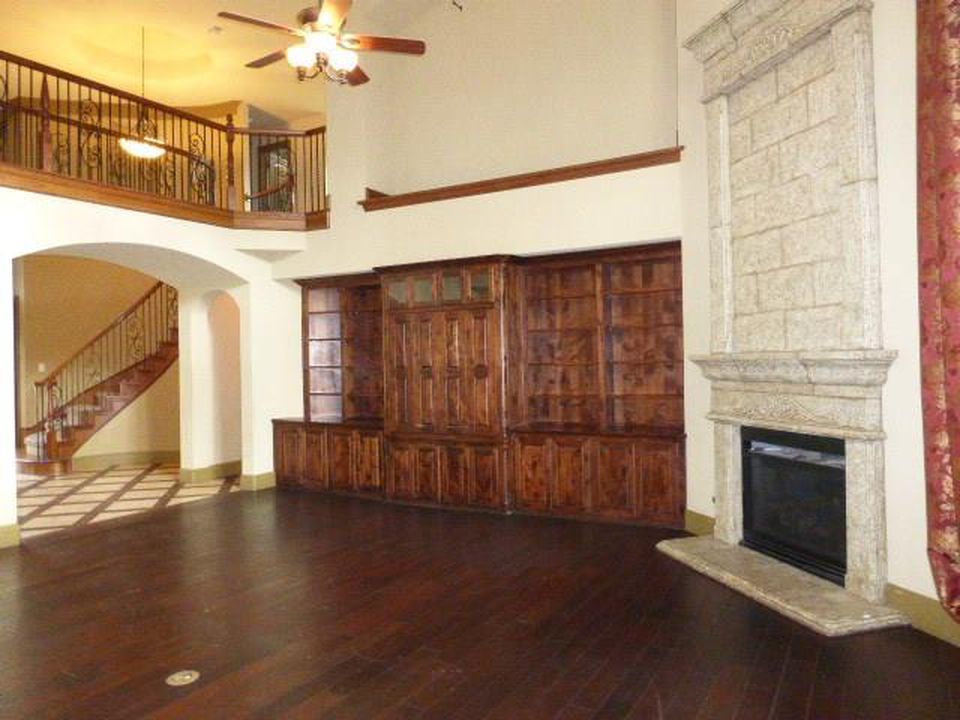 Magic Valley Ln, Cedar Hill, TX 75104, Foreclosure 399,000 4BD / 4BH Foreclosure Listing