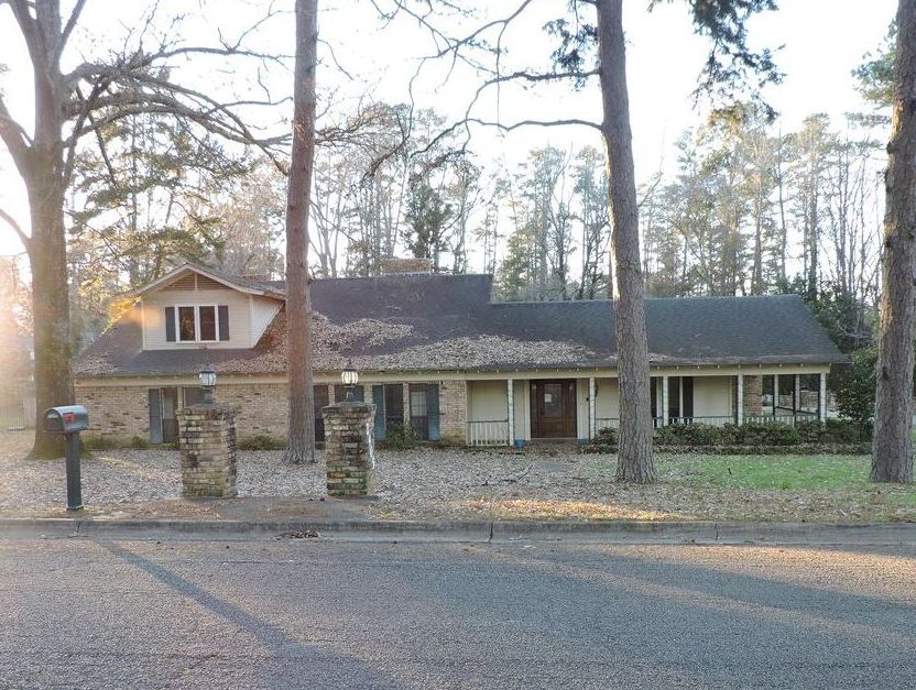 Arlington Rd, Marshall, TX 75672, Foreclosure 206,900 3BD / 3.5BH