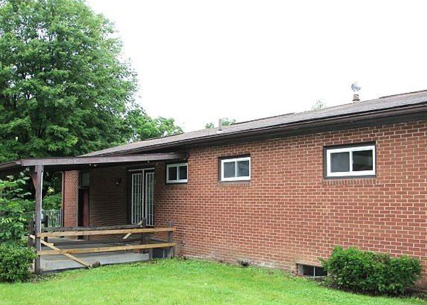 Southeast Blvd, Salem, OH 44460, Foreclosure 82,000 3BD / 1BH