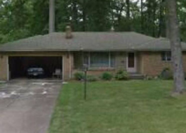 Gillian Ln, Youngstown, OH 44511, Foreclosure 66,000 2BD / 2BH