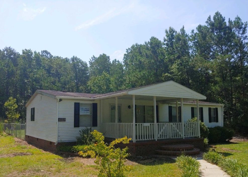 Paradise Ln Sw, Shallotte, NC 28470, Foreclosure 69,900 3BD / 2BH